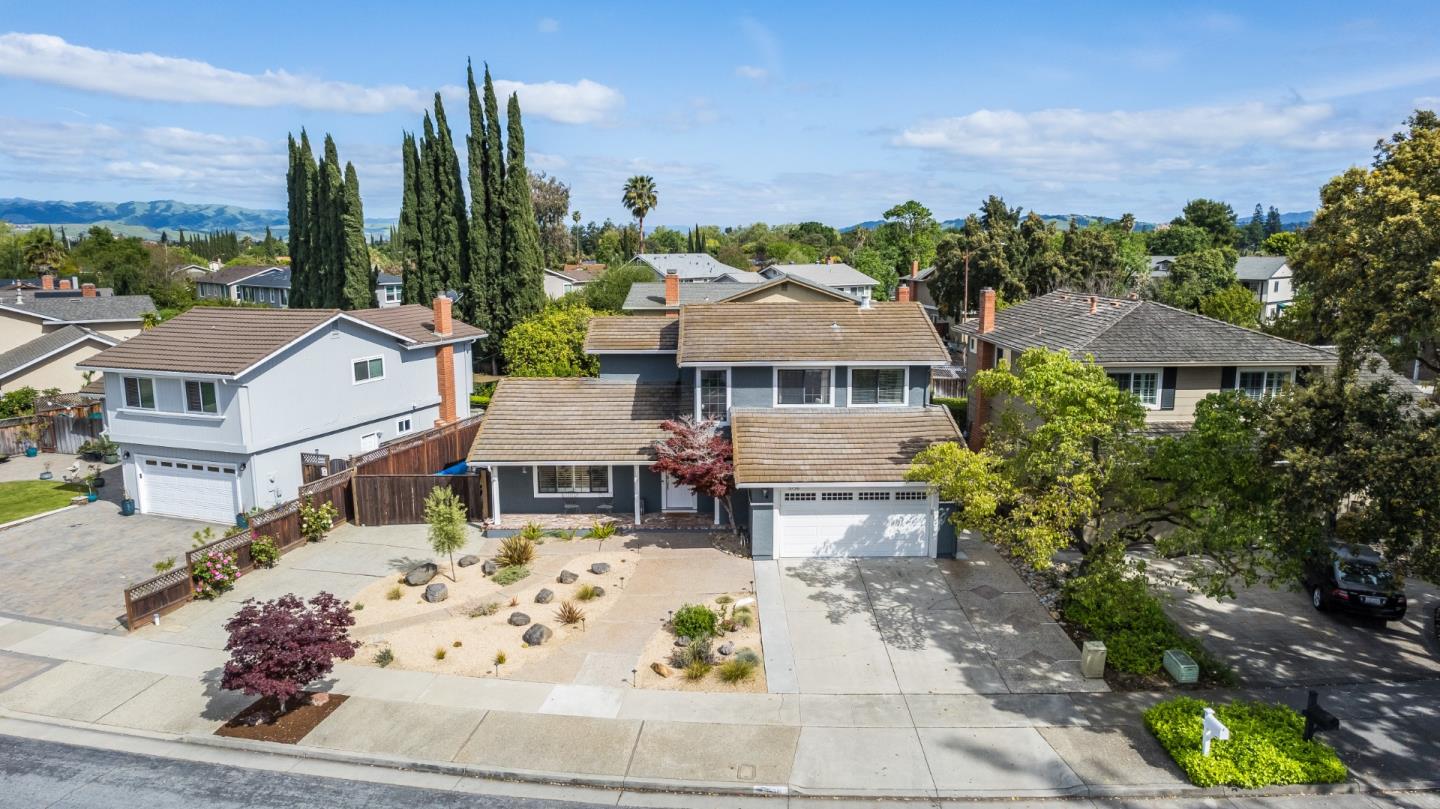 3736 Thousand Oaks DR