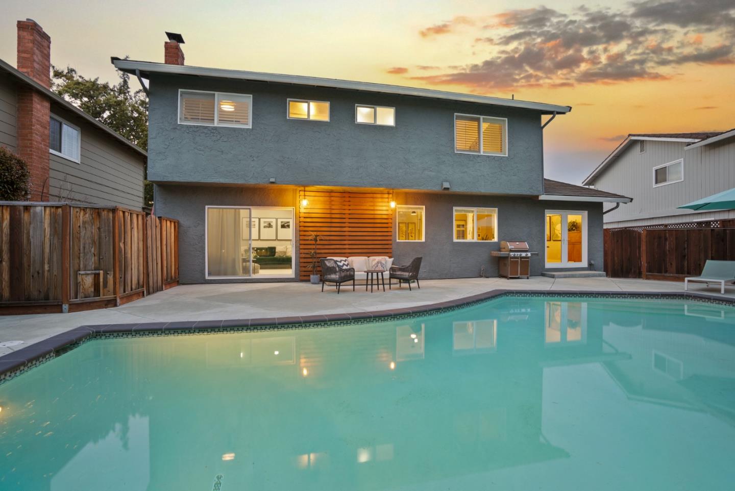 3736 Thousand Oaks DR