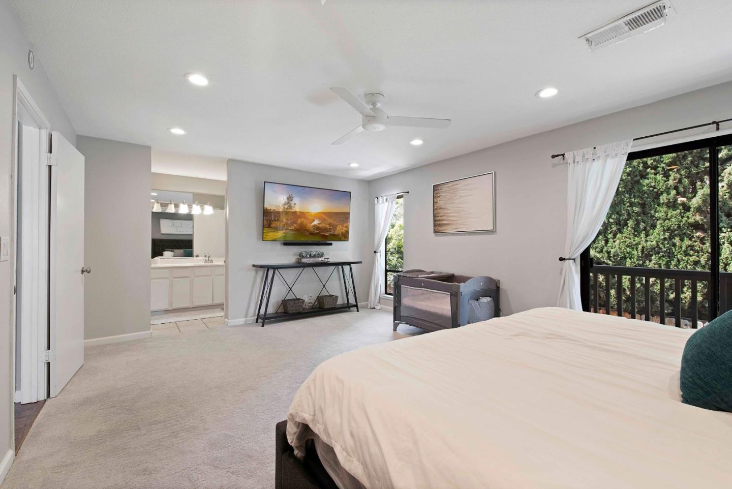 7077 Mount Vernon WAY