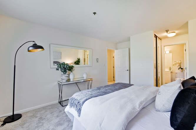 880 E Fremont AVE 729