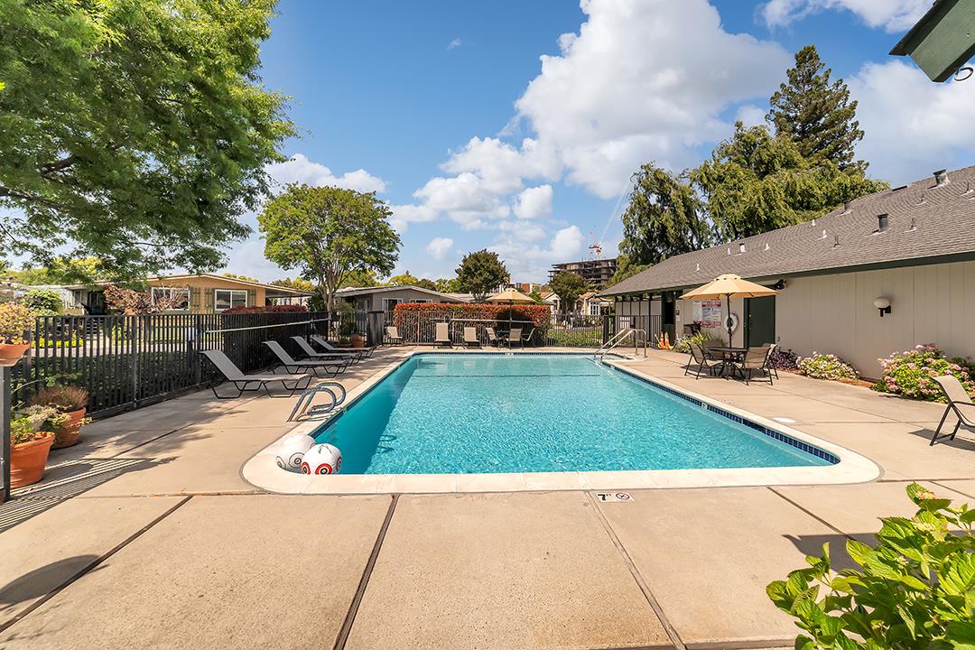 63 Quail Hollow DR 63