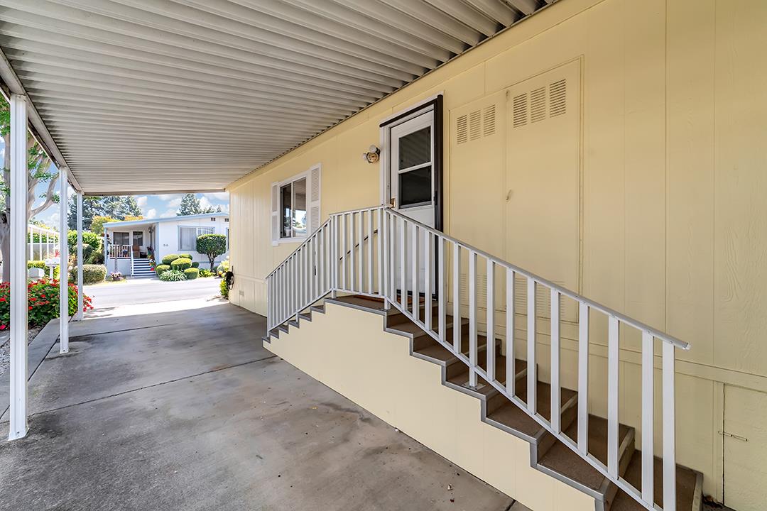 63 Quail Hollow DR 63