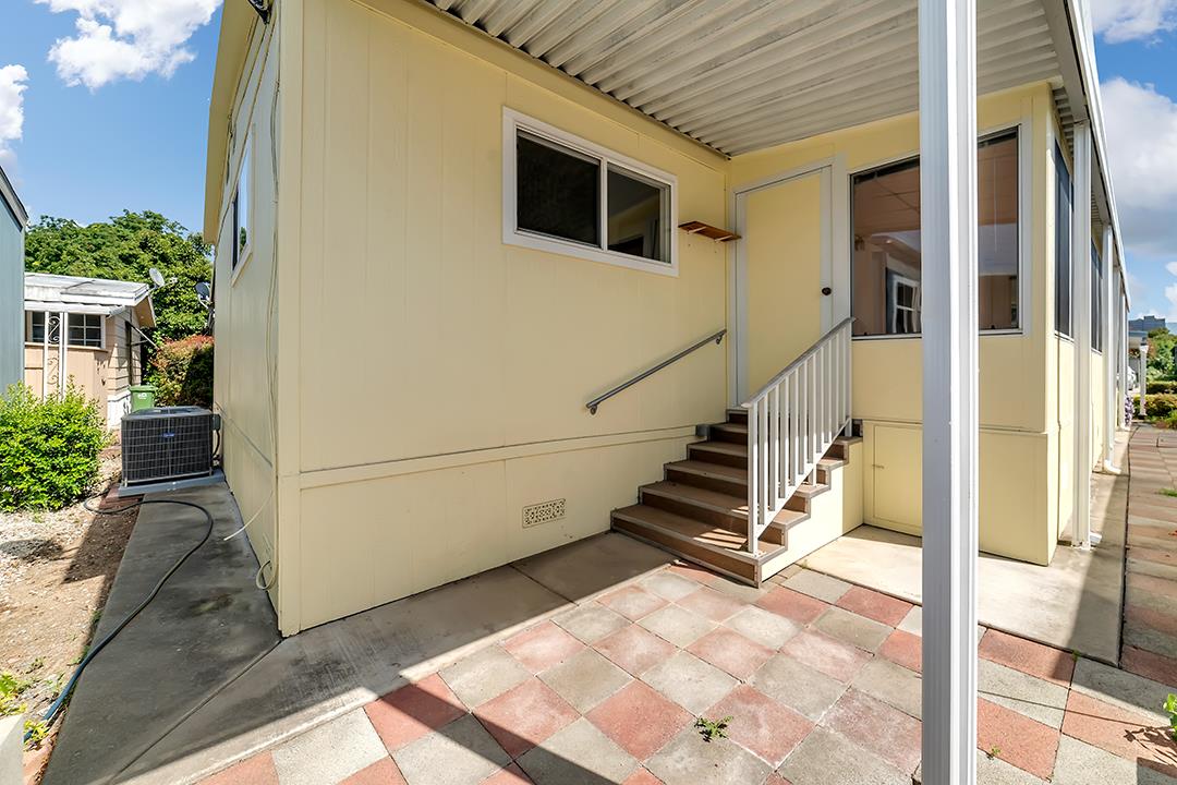 63 Quail Hollow DR 63