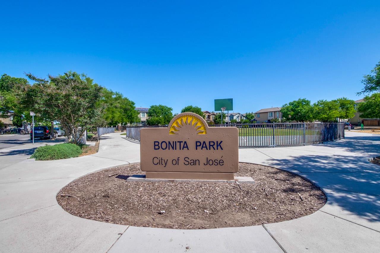 205 Rayos Del Sol DR