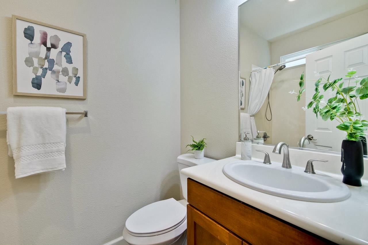 205 Rayos Del Sol DR