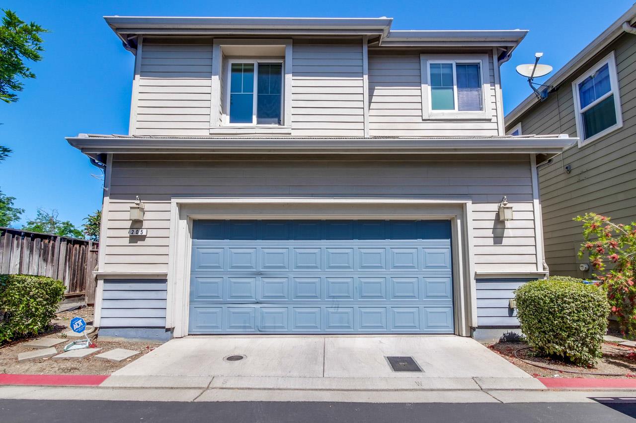 205 Rayos Del Sol DR