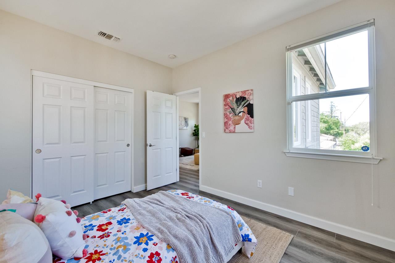 205 Rayos Del Sol DR