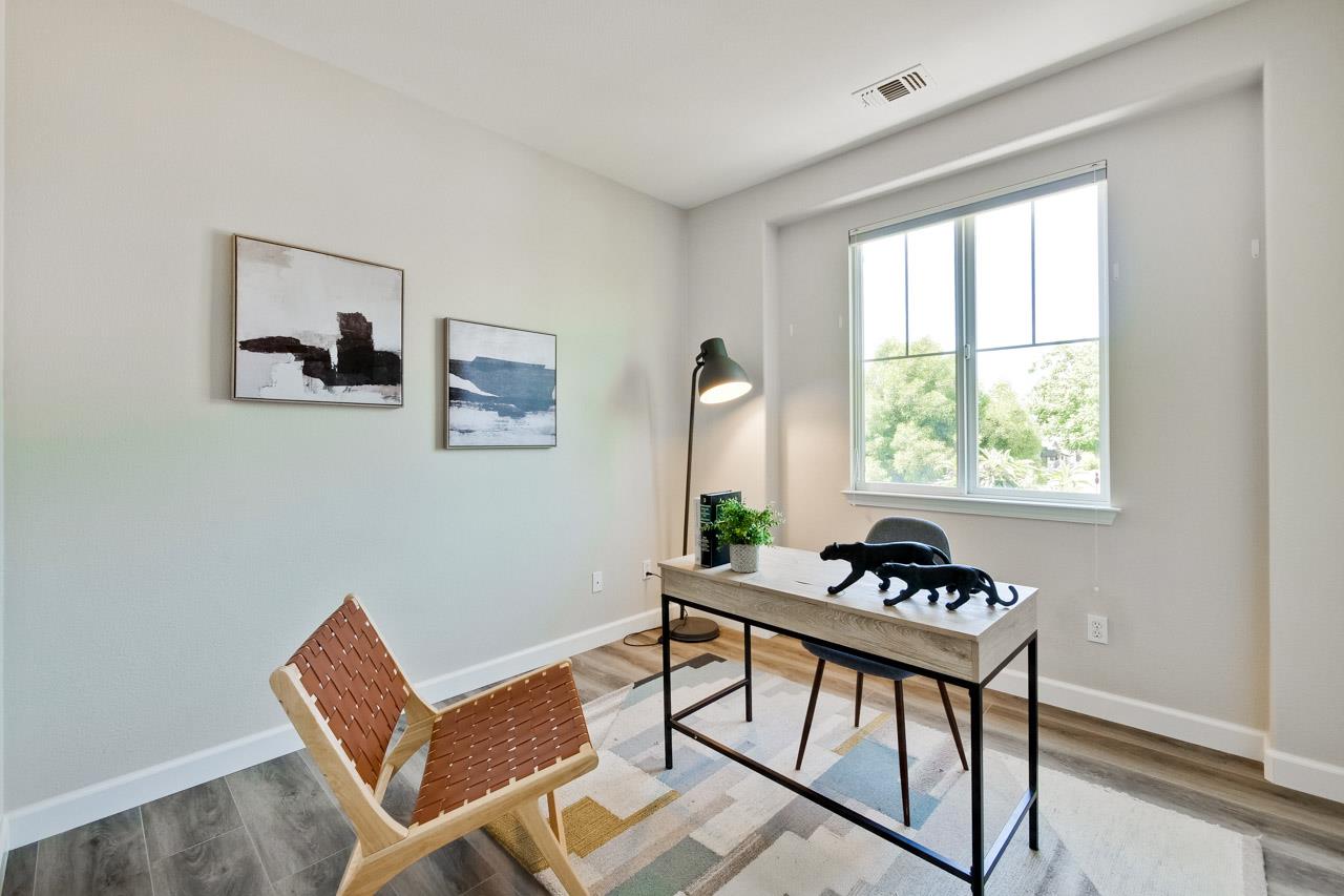 205 Rayos Del Sol DR