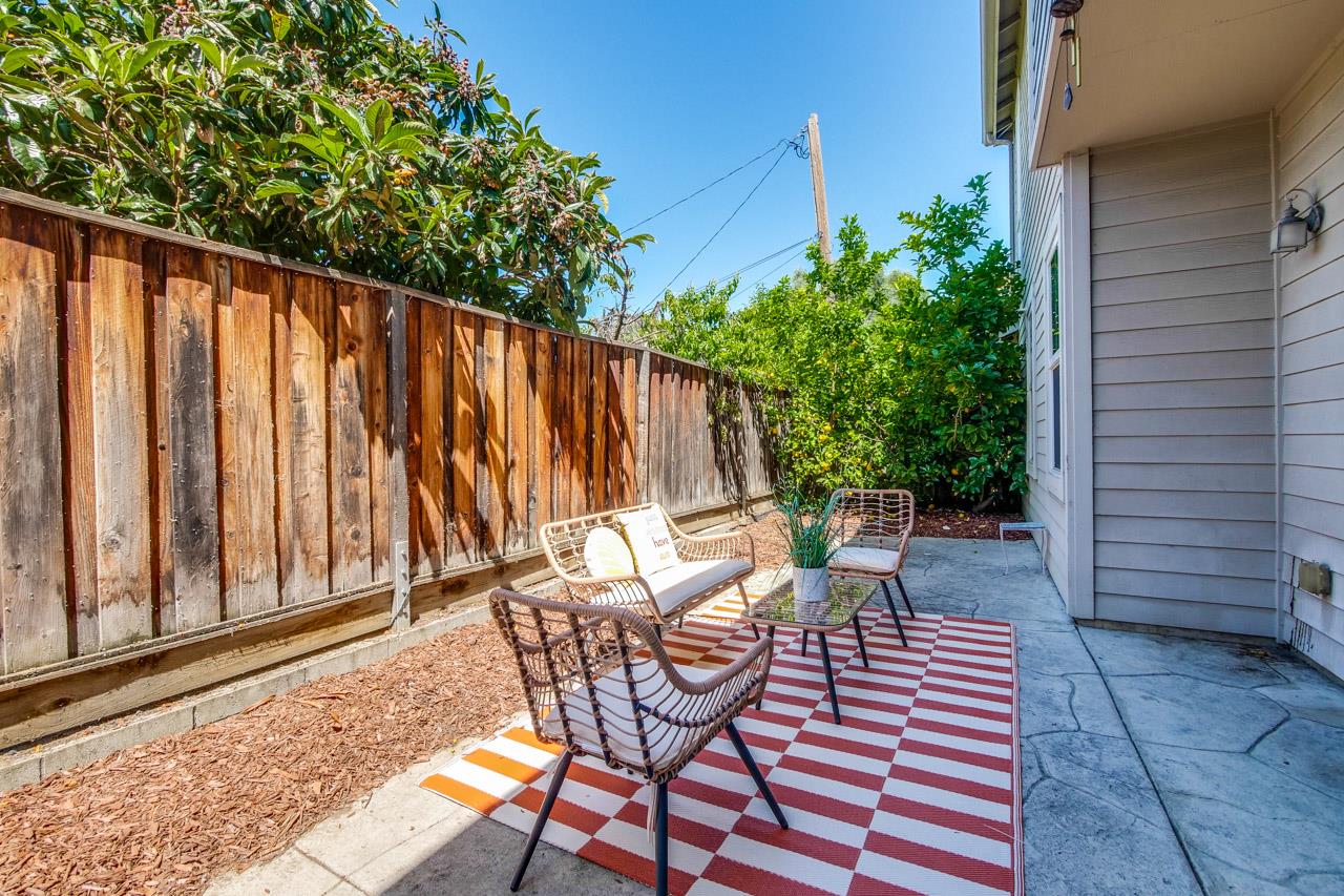 205 Rayos Del Sol DR