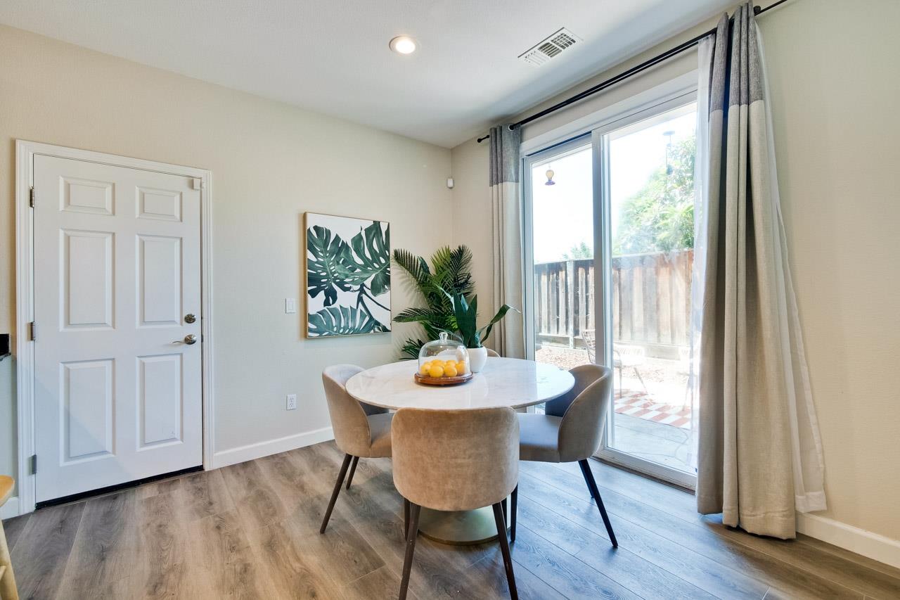 205 Rayos Del Sol DR