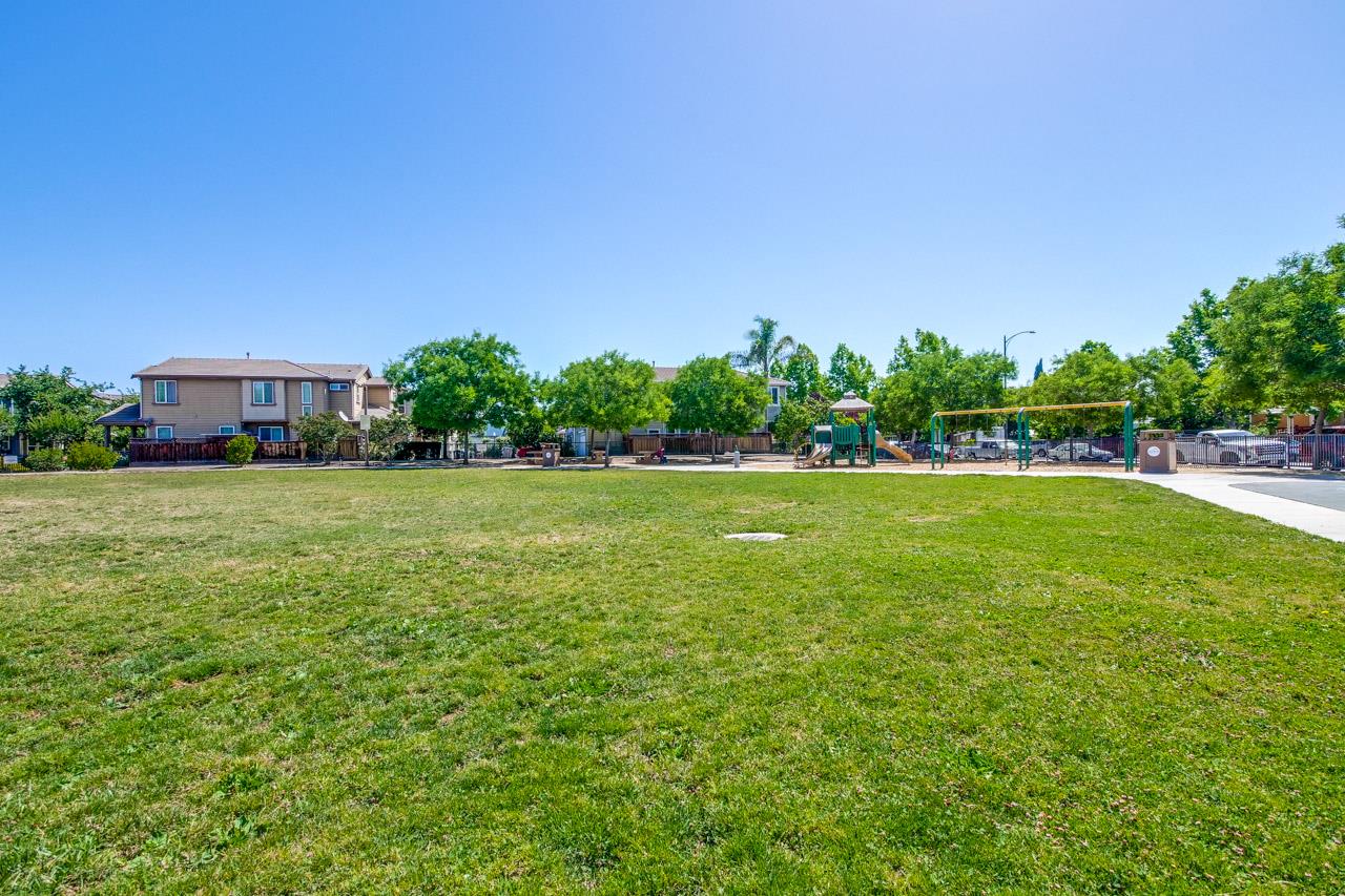 205 Rayos Del Sol DR