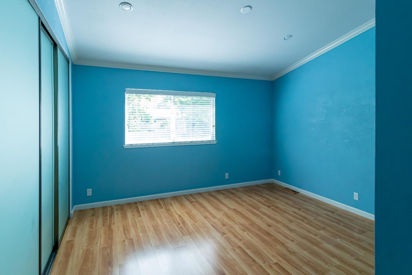 27 Terfidia LN