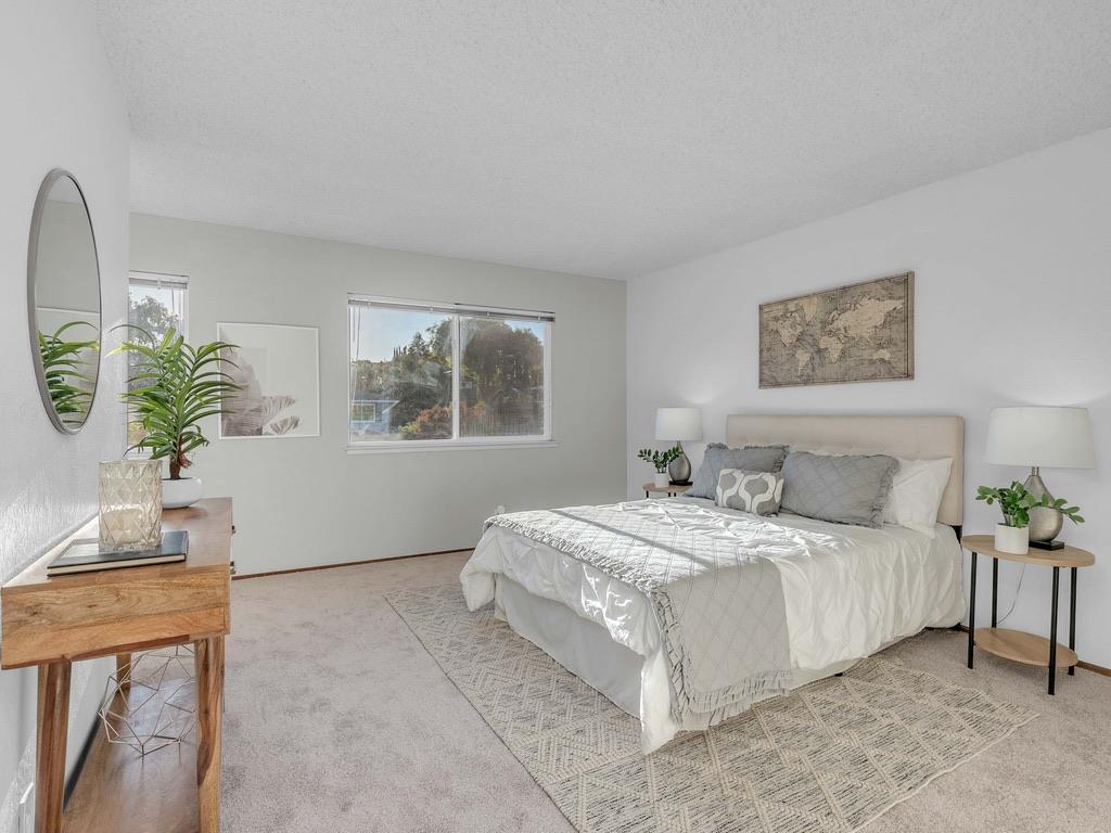 6250 Via De Adrianna