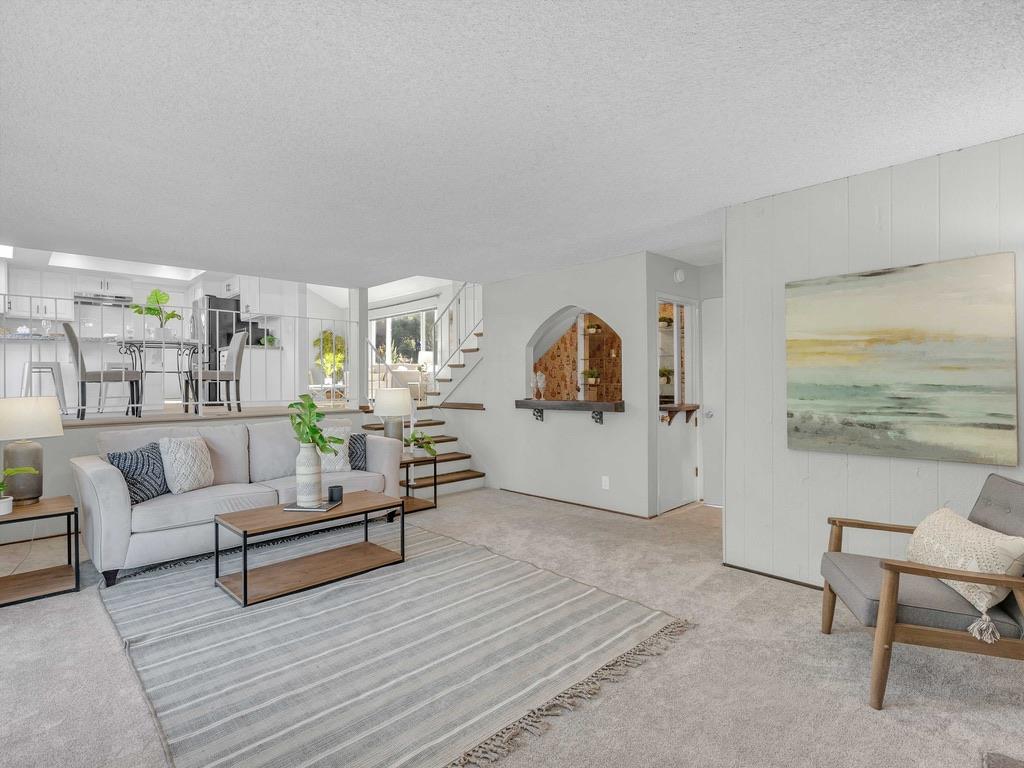 6250 Via De Adrianna