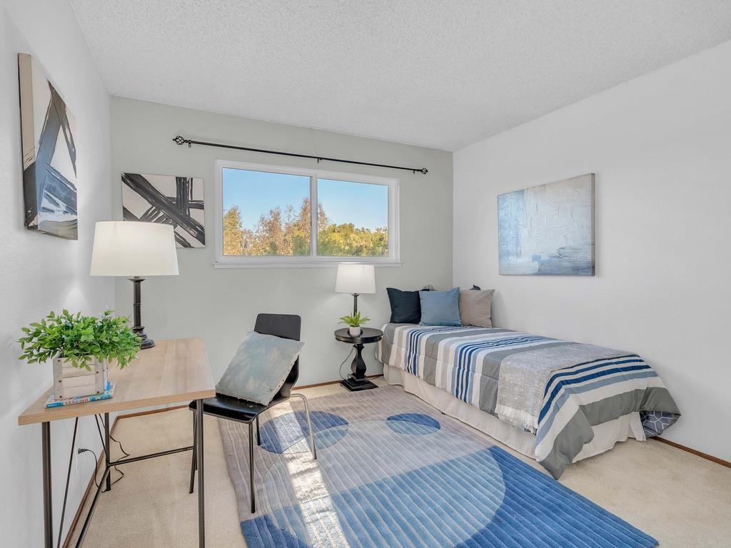 6250 Via De Adrianna