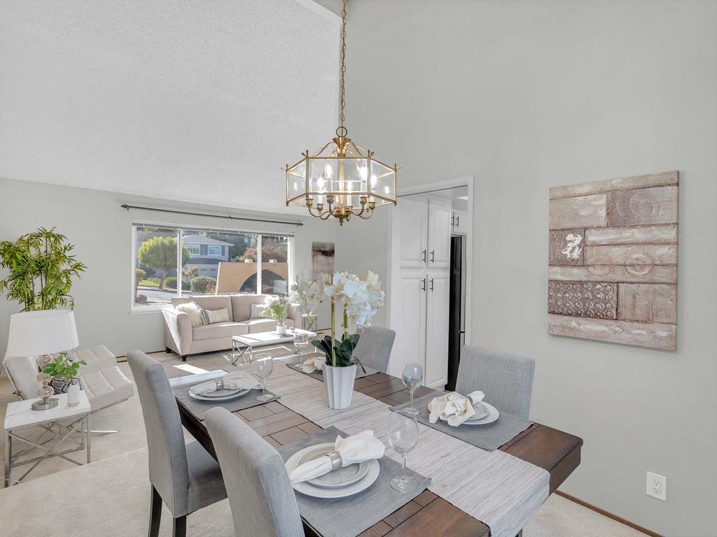 6250 Via De Adrianna