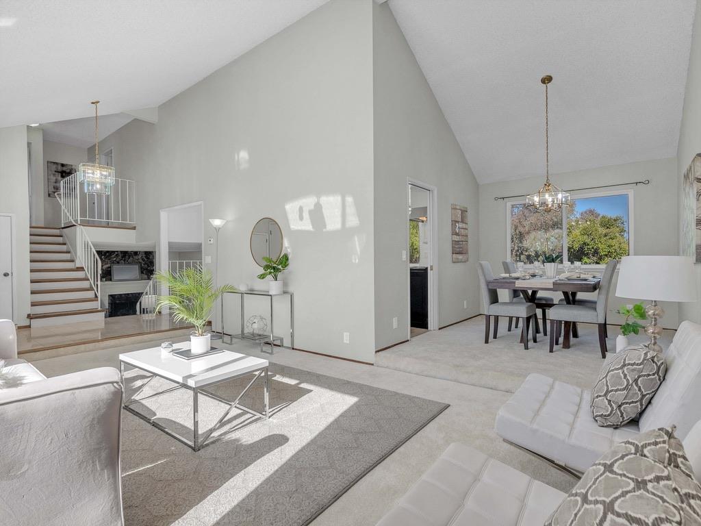 6250 Via De Adrianna