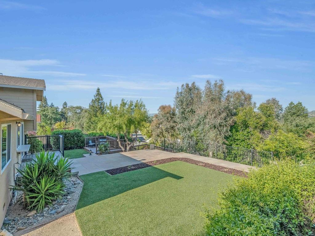 6250 Via De Adrianna