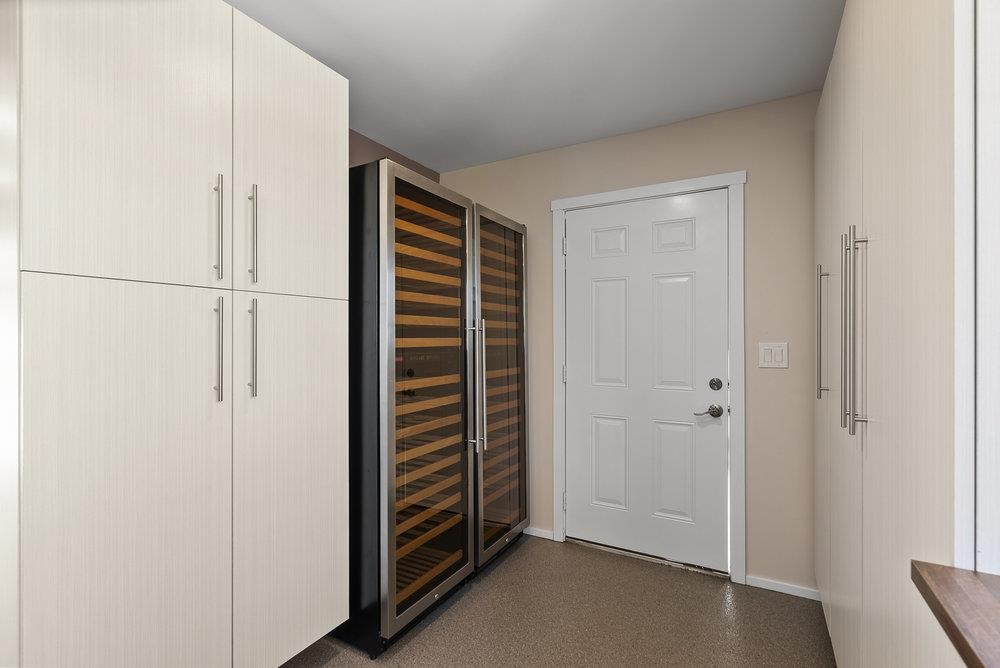 15355 Blackberry Hill RD