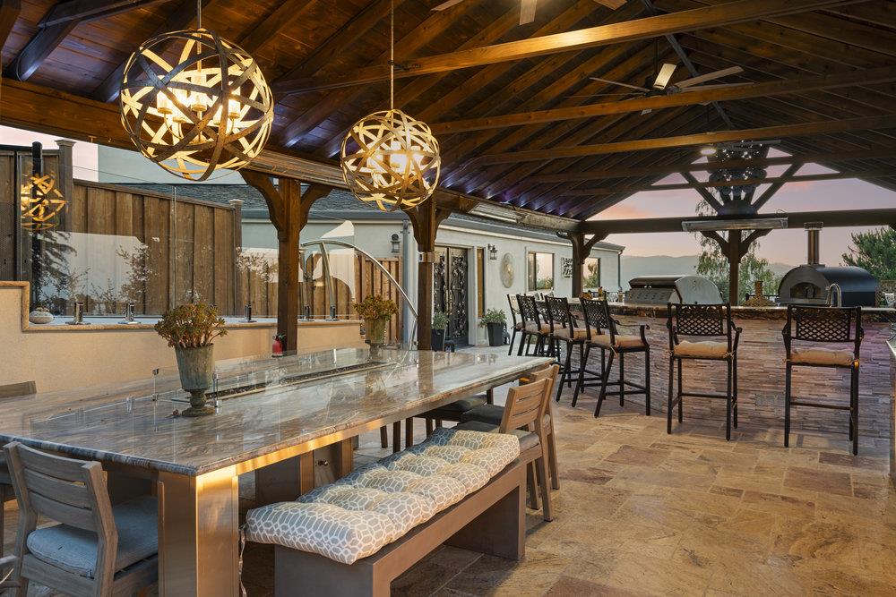 15355 Blackberry Hill RD