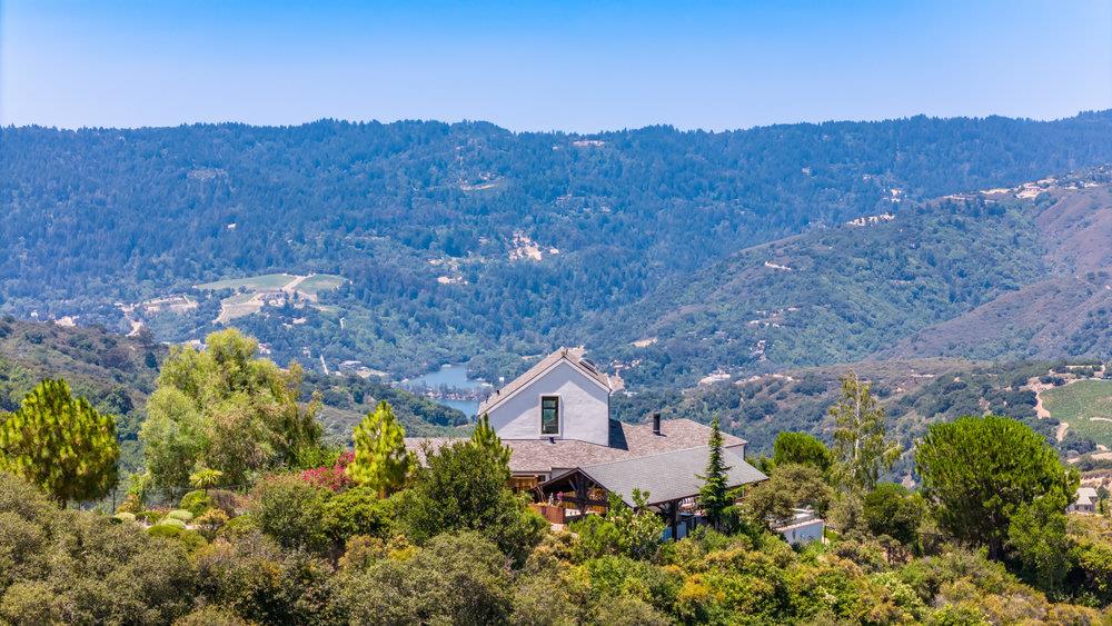 15355 Blackberry Hill RD