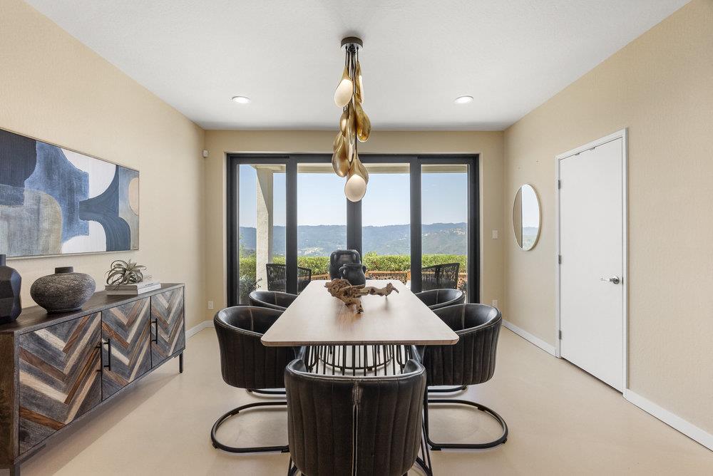 15355 Blackberry Hill RD