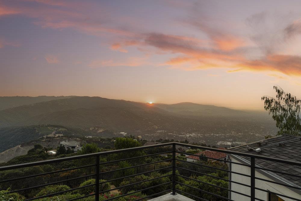 15355 Blackberry Hill RD