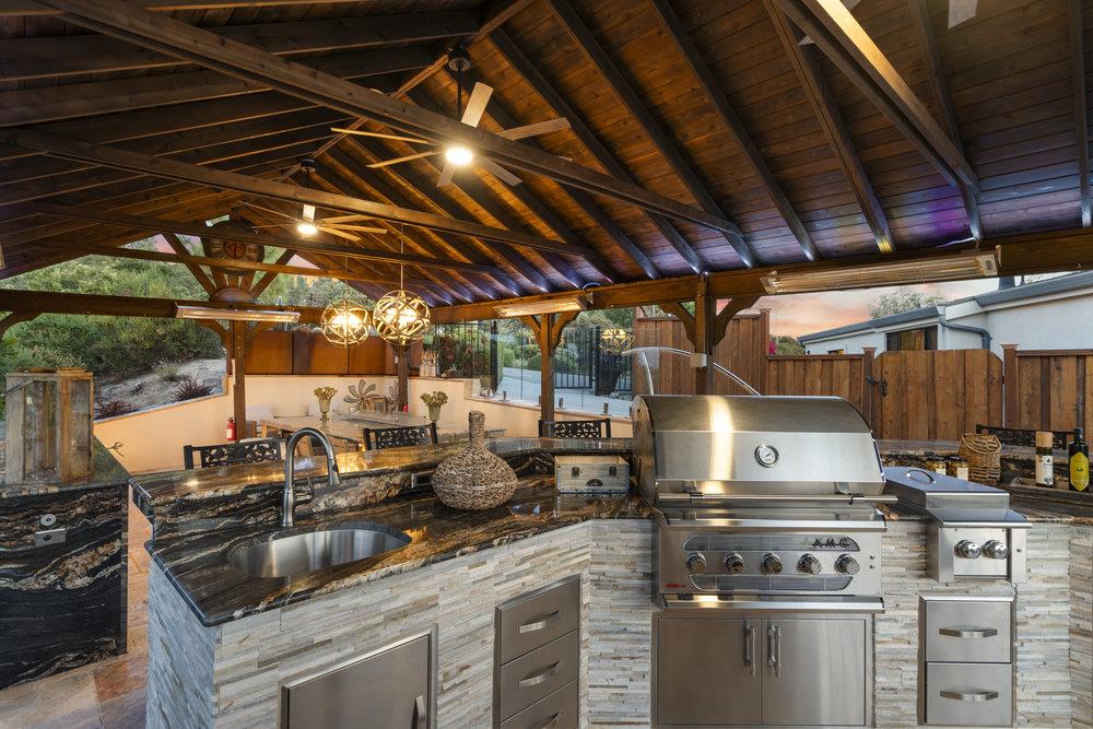 15355 Blackberry Hill RD