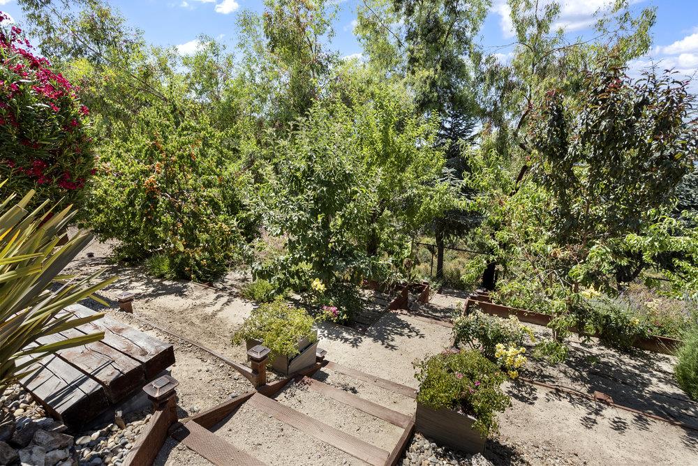 15355 Blackberry Hill RD