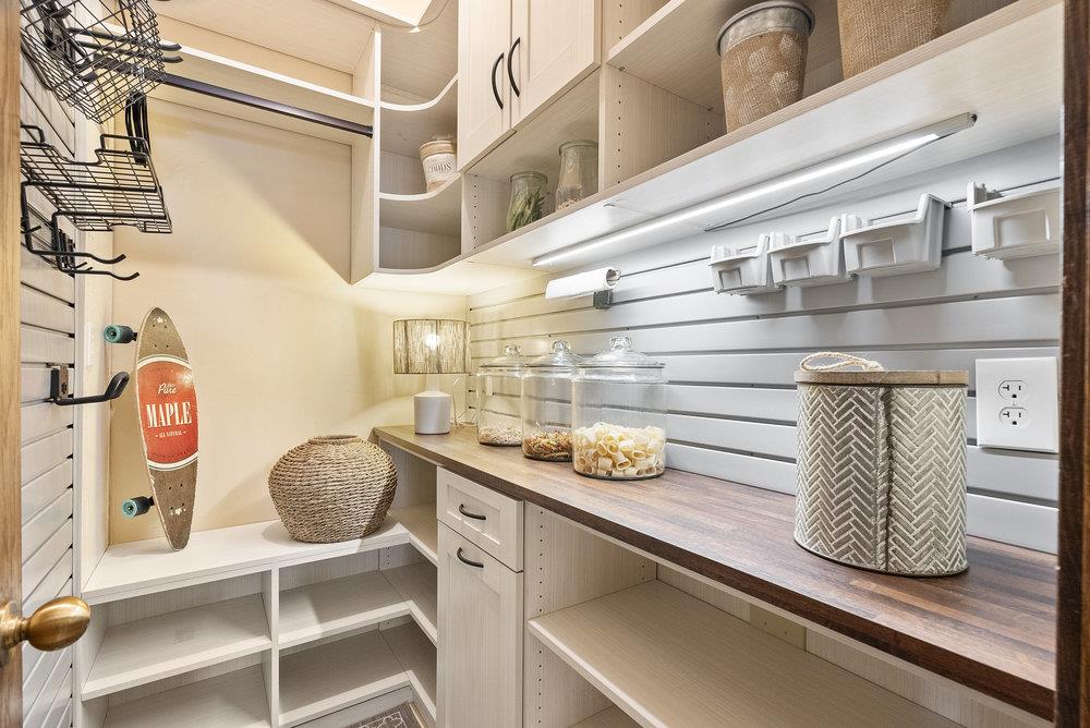 15355 Blackberry Hill RD