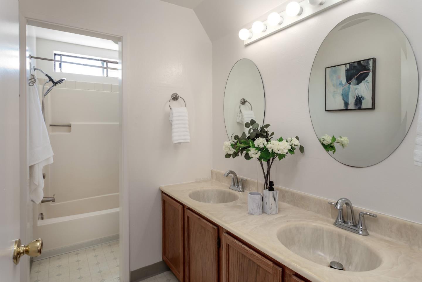 507 & 509 W Rincon AVE