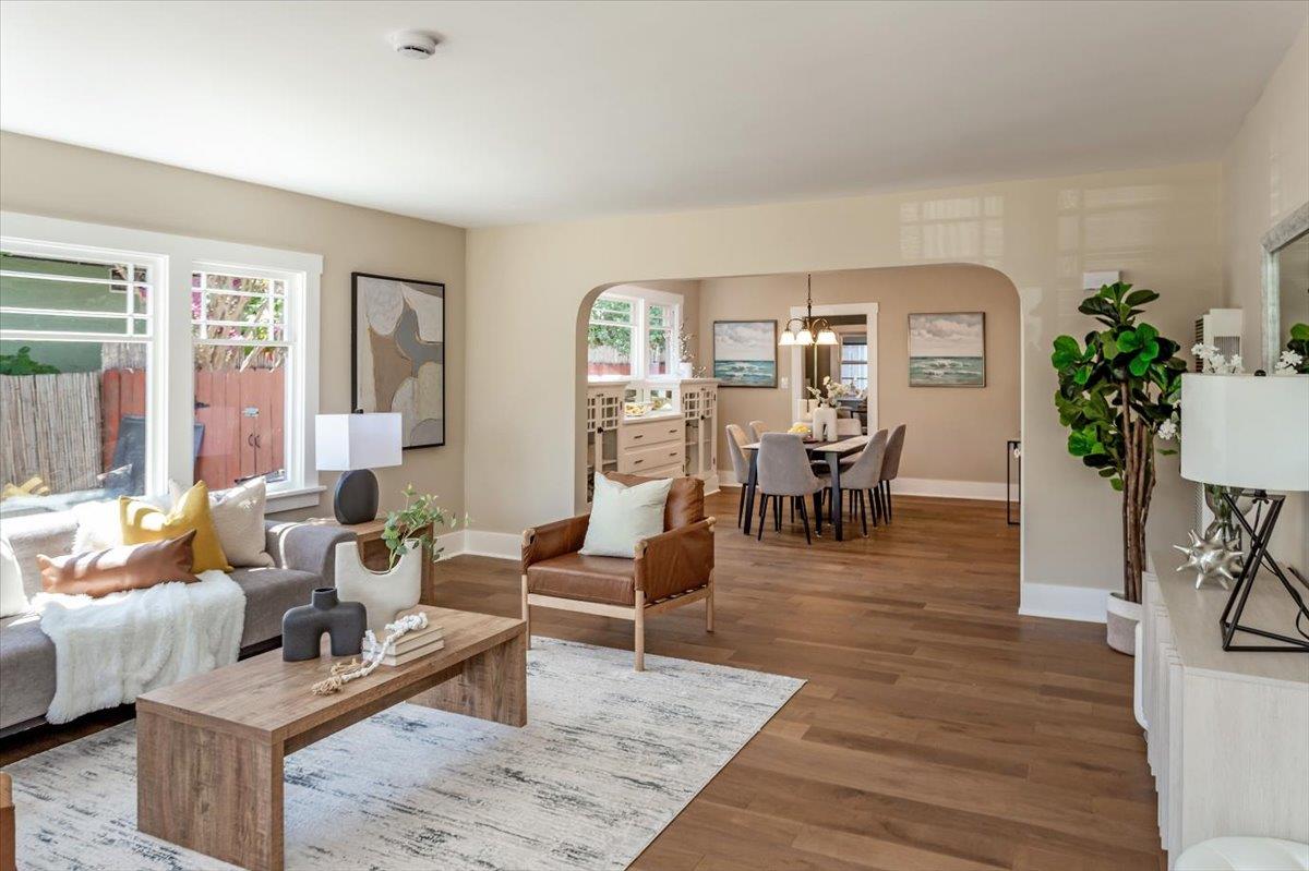 384 E Washington AVE