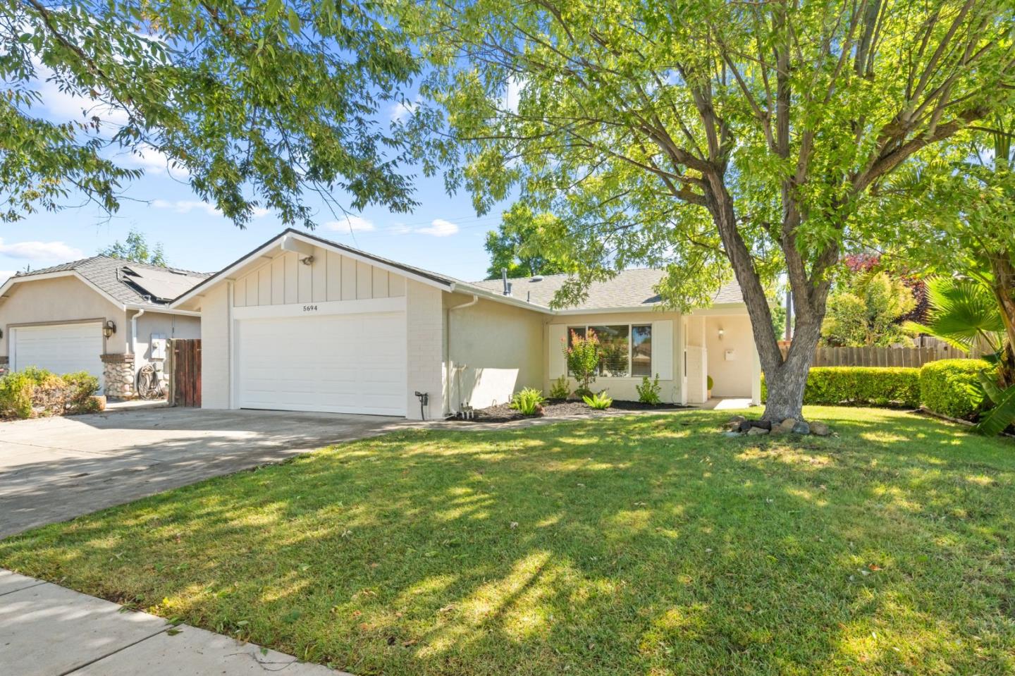 5694 Orchard Park DR