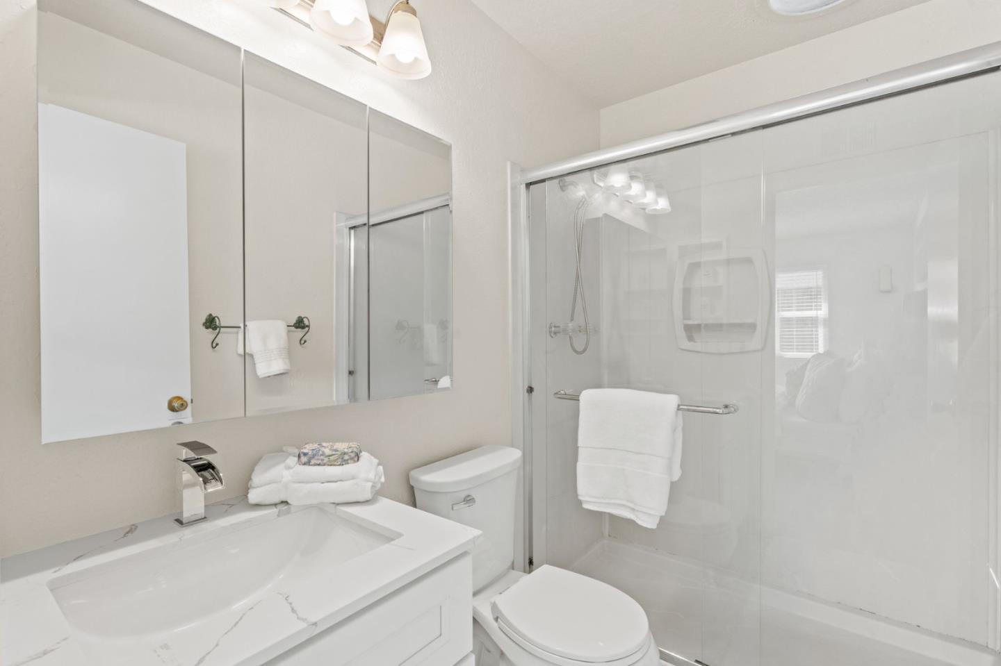 5694 Orchard Park DR