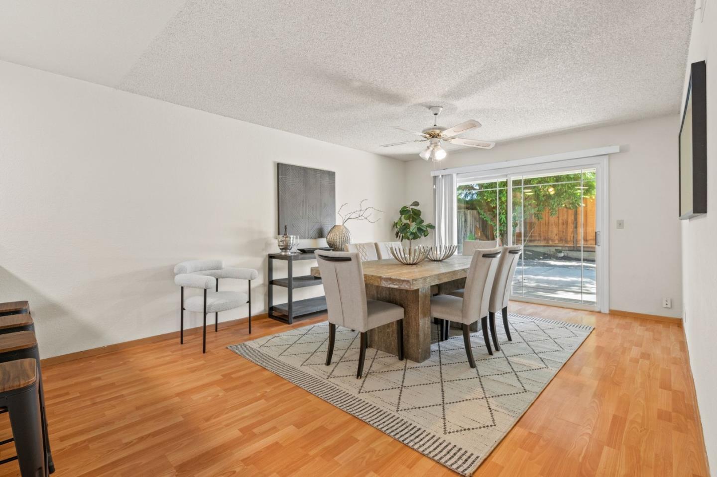 5694 Orchard Park DR