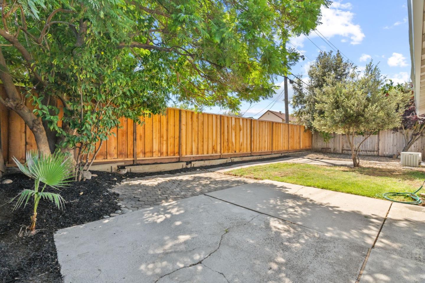 5694 Orchard Park DR