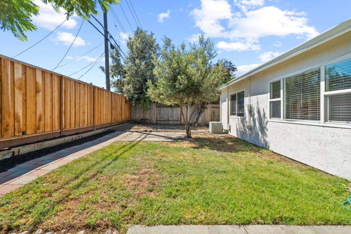 5694 Orchard Park DR