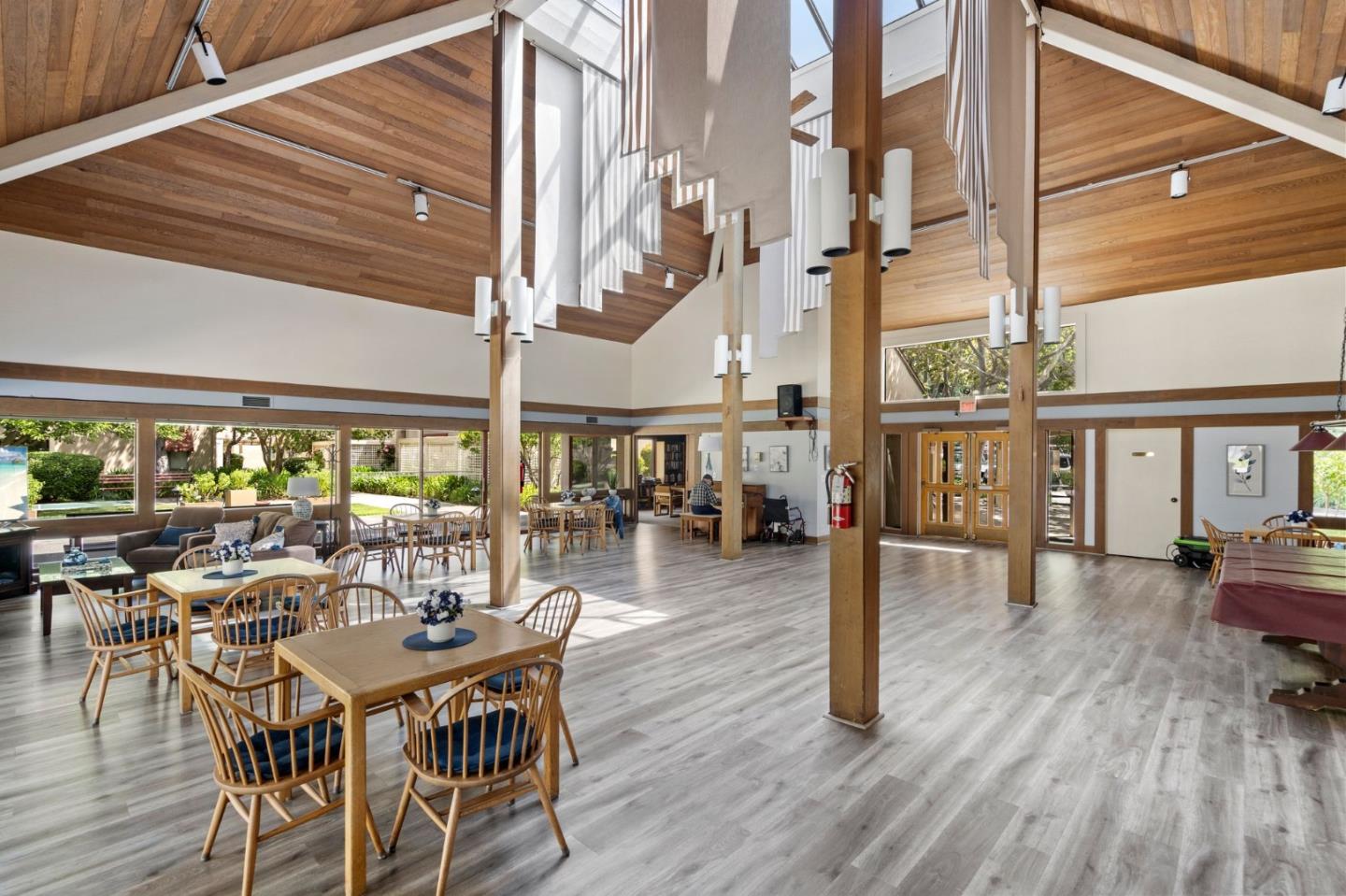 449 Alberto WAY C135