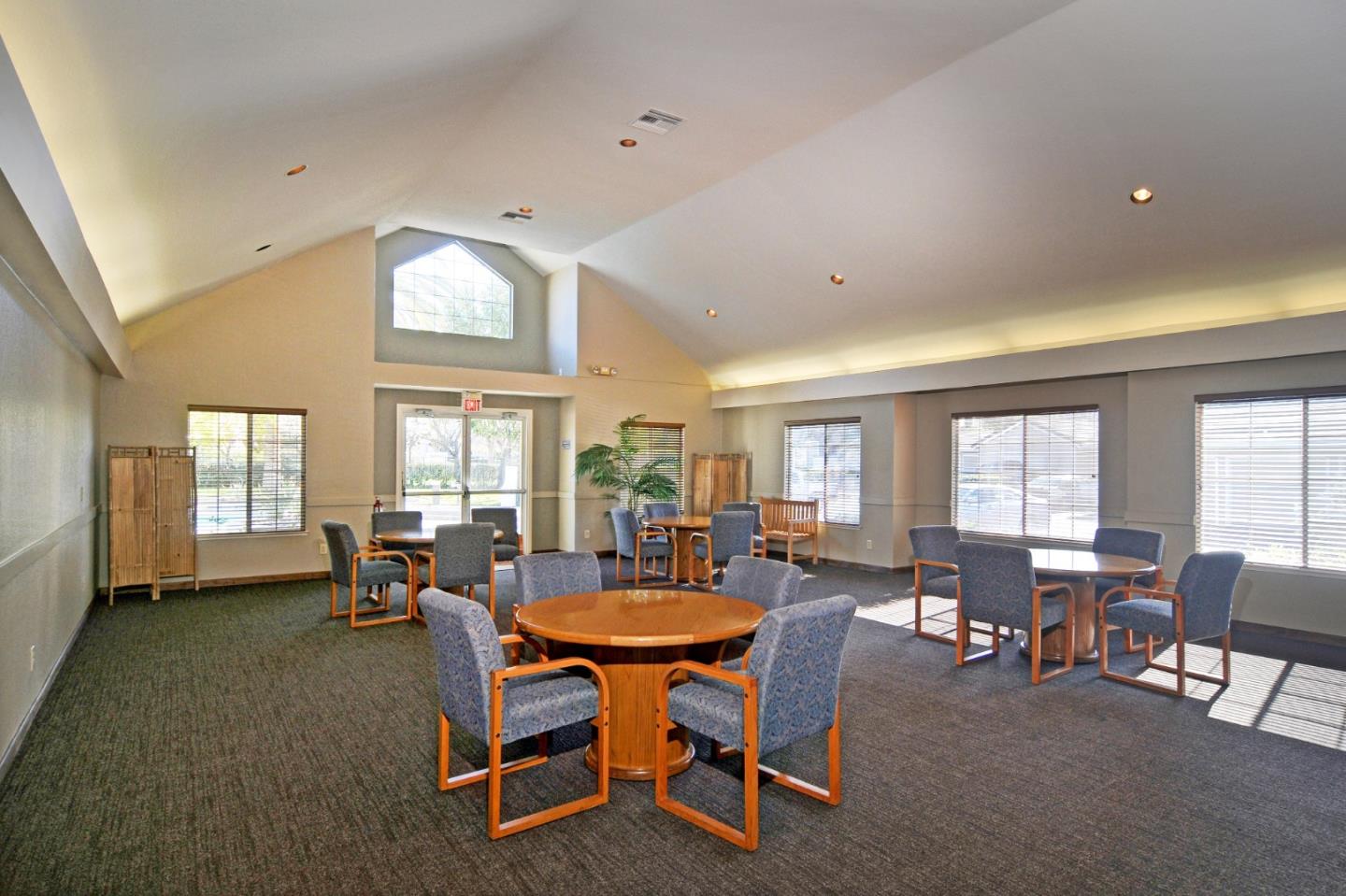 5958 Bridgeport Lake WAY