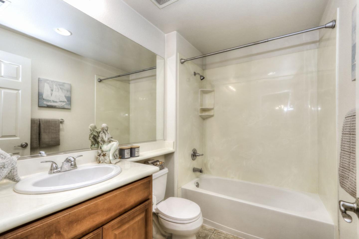 806 Mente Linda LOOP