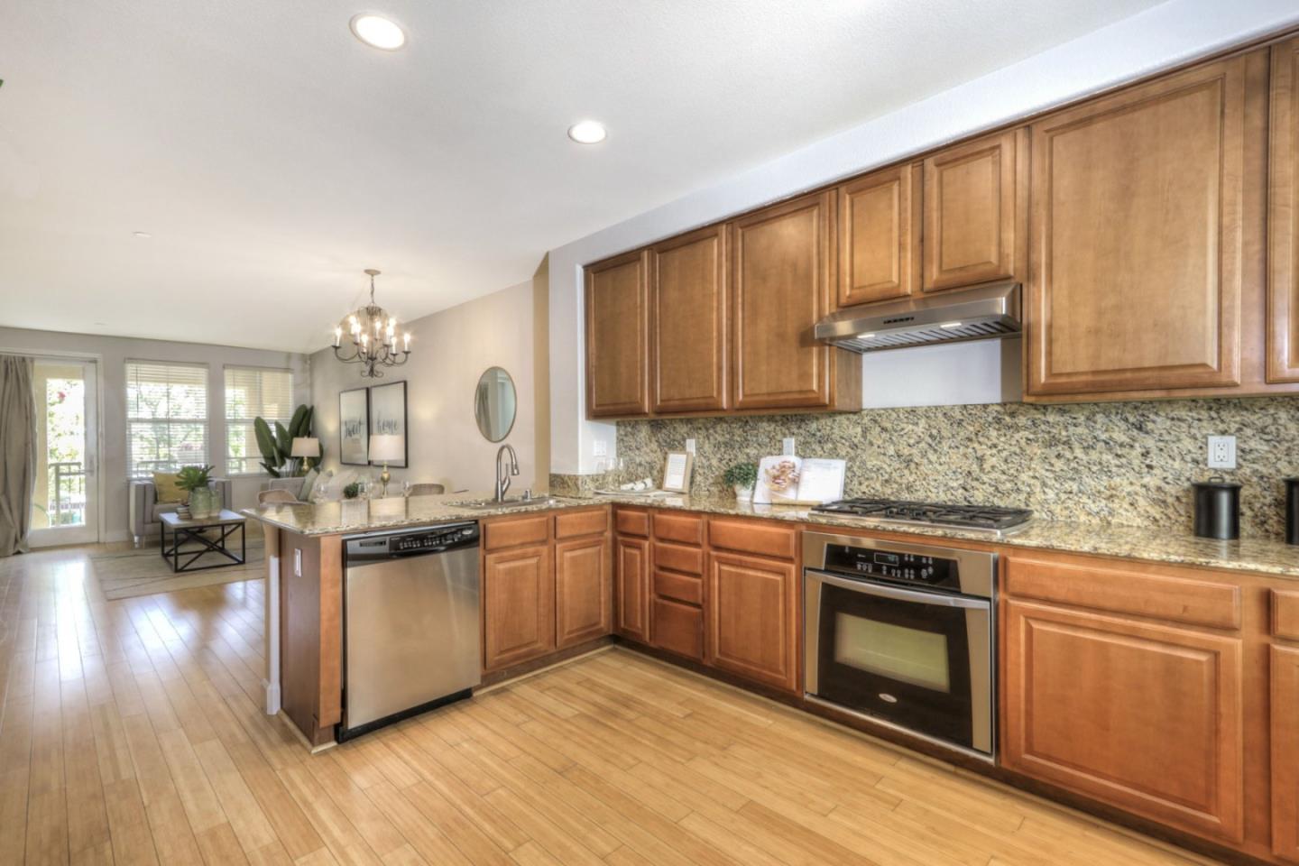 806 Mente Linda LOOP