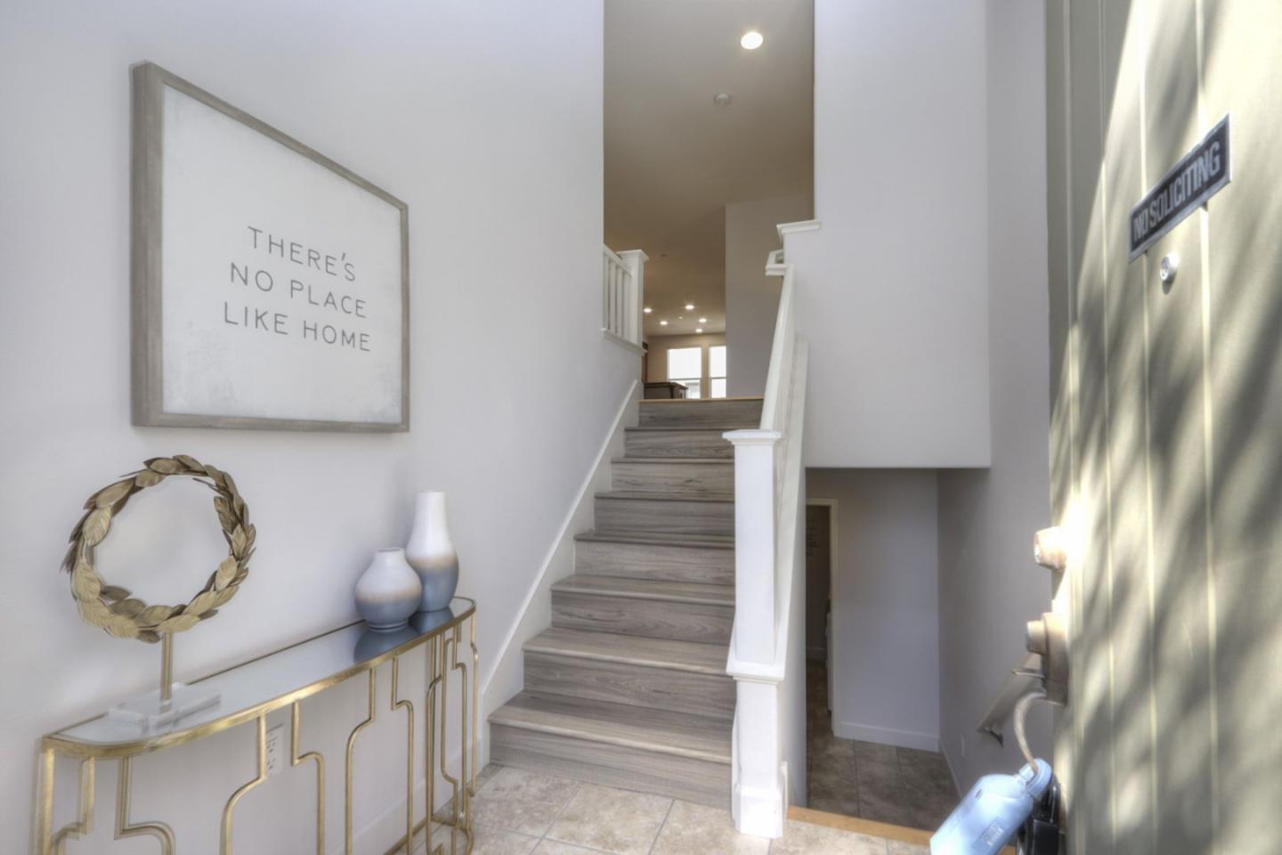 806 Mente Linda LOOP