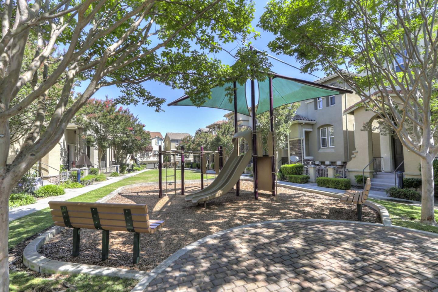 806 Mente Linda LOOP