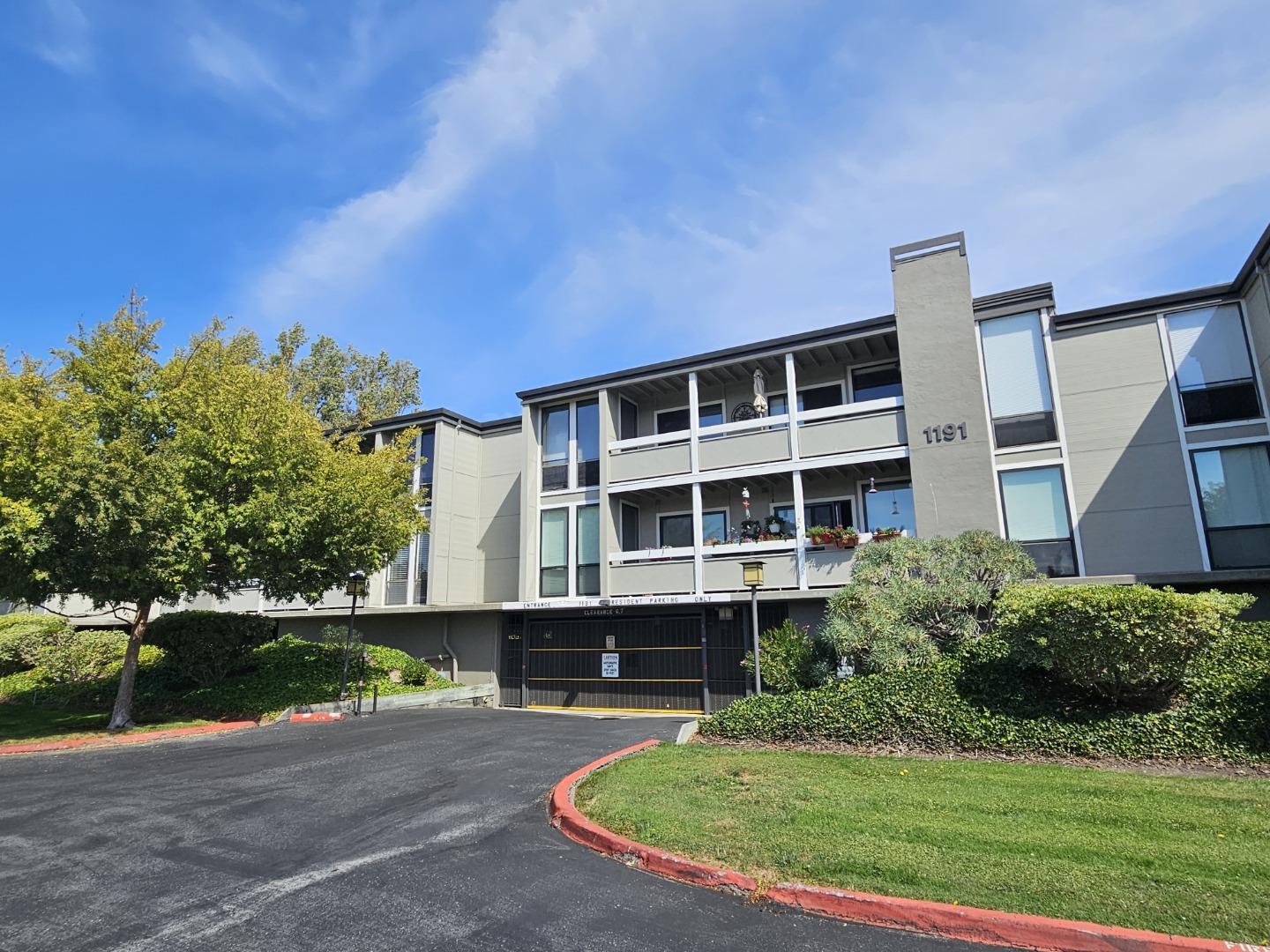 1191 Compass LN 108