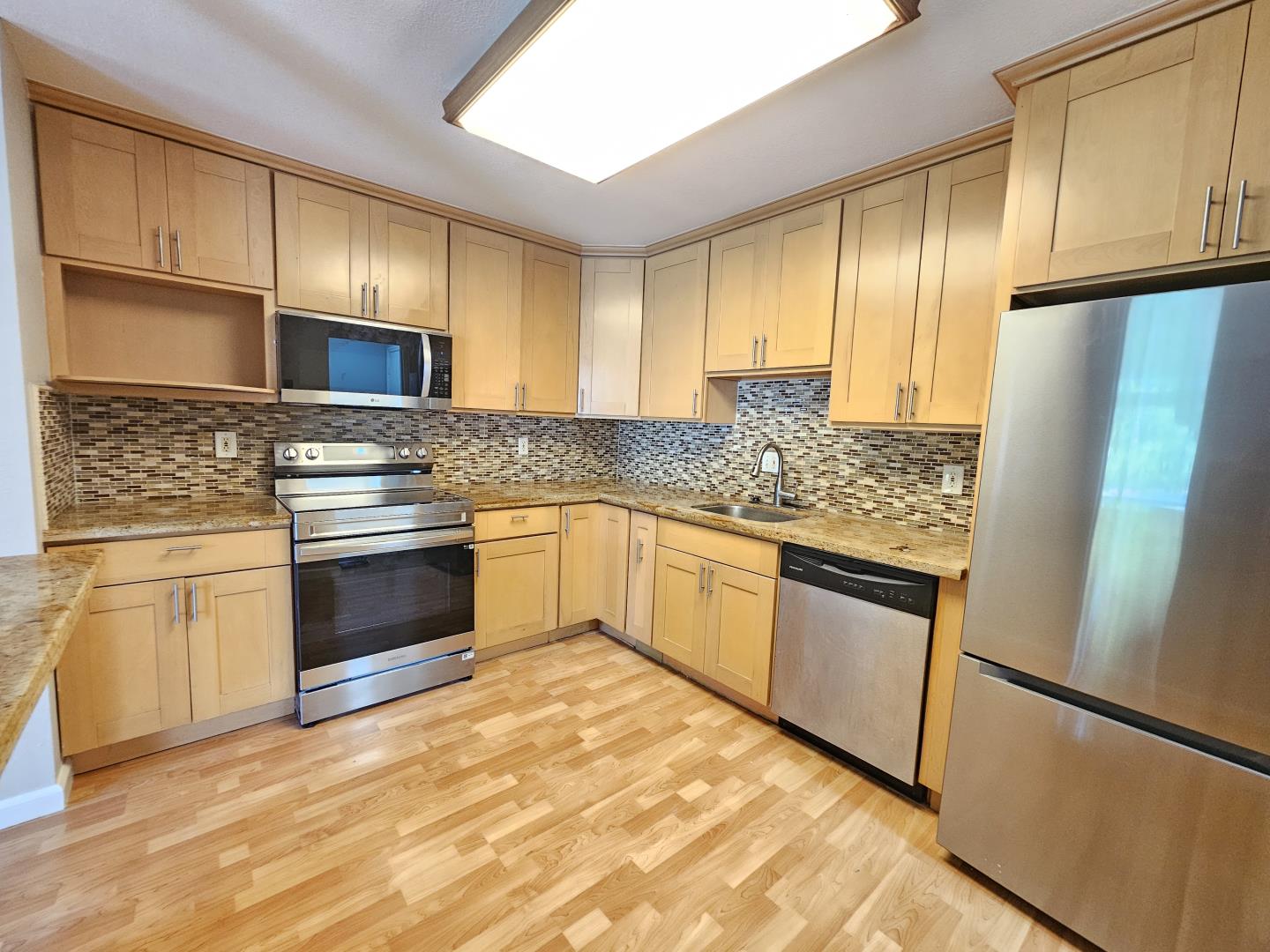1191 Compass LN 108