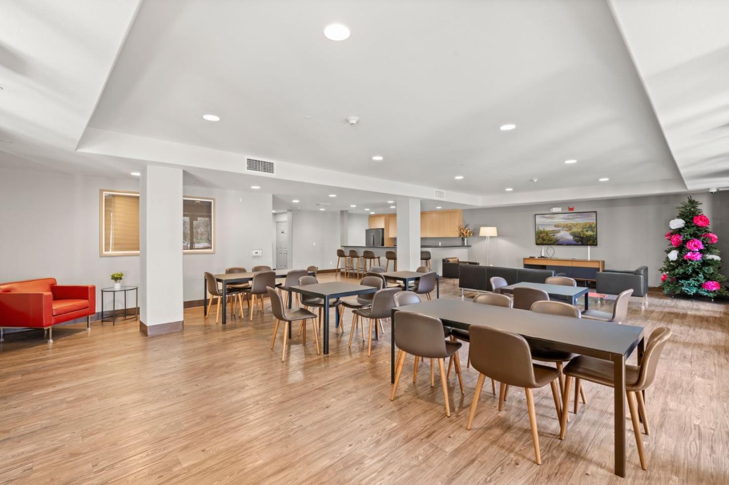 130 E San Fernando ST 514