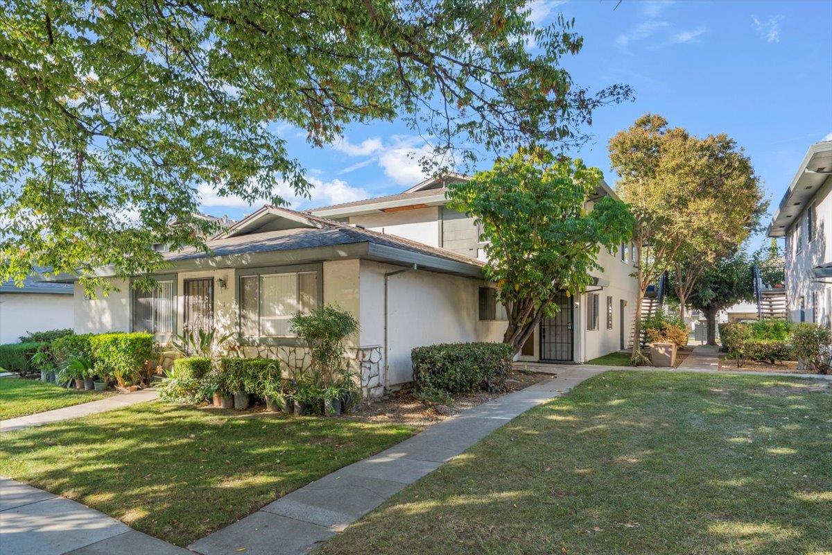 335 Blossom Hill RD 2