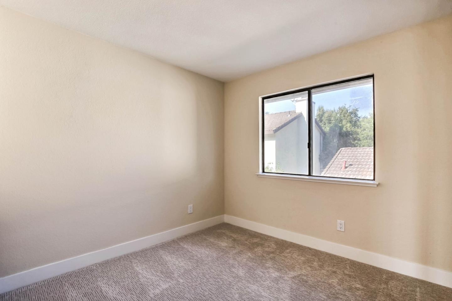 7229 Sleepy Creek DR