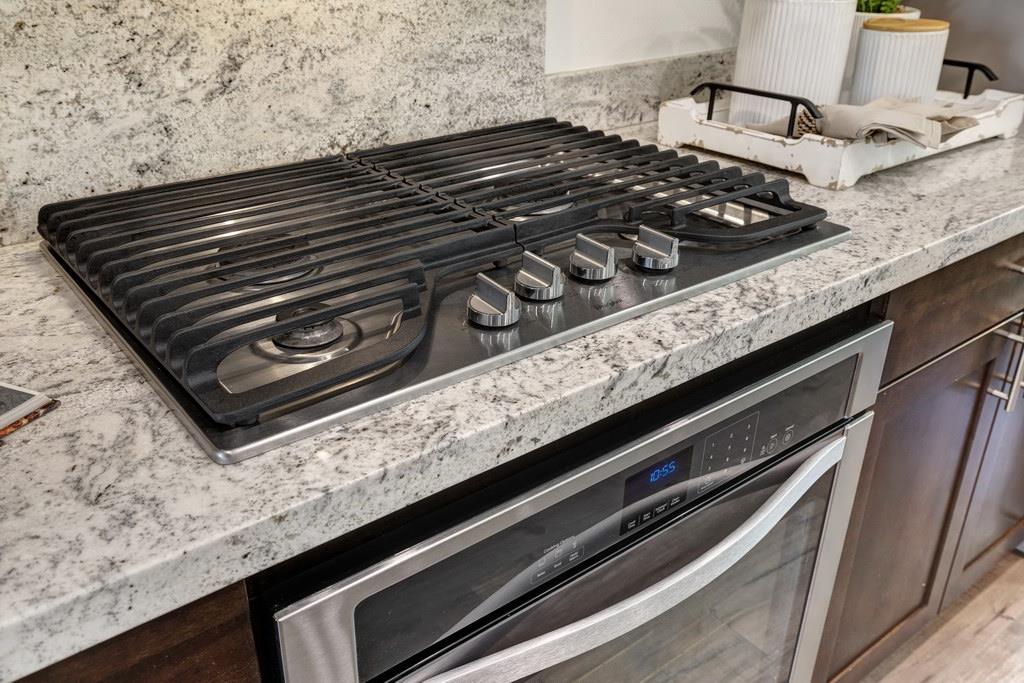 186 William Manly ST 5