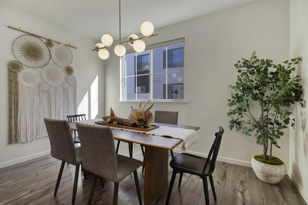 186 William Manly ST 5